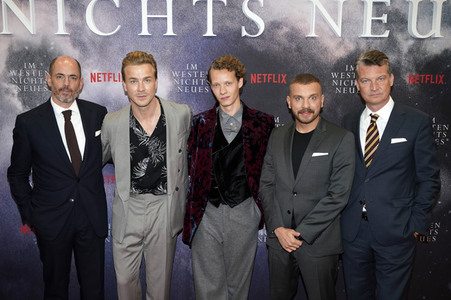 Filmpremiere 'Im Westen nichts Neues' in Berlin