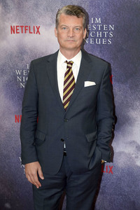 Filmpremiere 'Im Westen nichts Neues' in Berlin