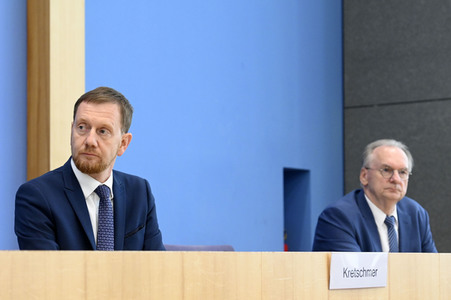 Bundespressekonferenz Großforschungszentren in der Lausitz in Berlin