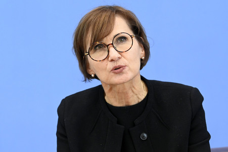 Bundespressekonferenz Großforschungszentren in der Lausitz in Berlin