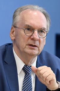 Bundespressekonferenz Großforschungszentren in der Lausitz in Berlin