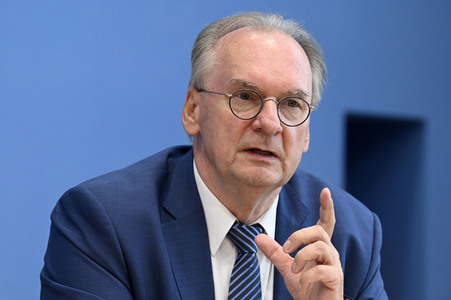 Bundespressekonferenz Großforschungszentren in der Lausitz in Berlin