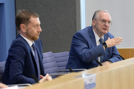 Bundespressekonferenz Großforschungszentren in der Lausitz in Berlin