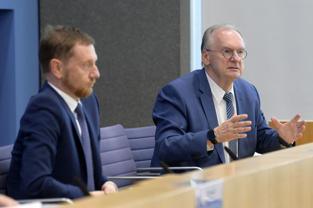 Bundespressekonferenz Großforschungszentren in der Lausitz in Berlin