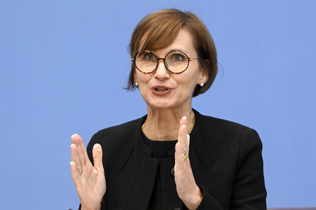 Bundespressekonferenz Großforschungszentren in der Lausitz in Berlin