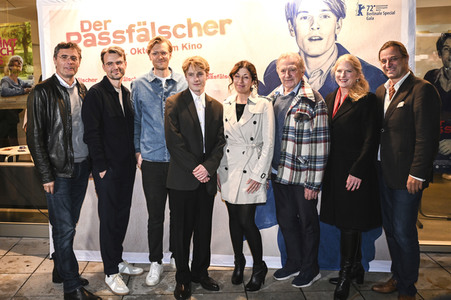 Filmpremiere 'Der Passfälscher' in München