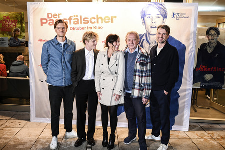 Filmpremiere 'Der Passfälscher' in München