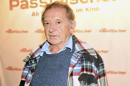 Filmpremiere 'Der Passfälscher' in München