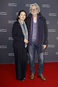 Festivaleröffnung und Filmpremiere 'Wir sind dann wohl die Angehörigen', Filmfest Hamburg 2022