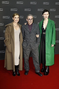 Festivaleröffnung und Filmpremiere 'Wir sind dann wohl die Angehörigen', Filmfest Hamburg 2022
