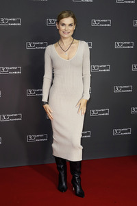 Festivaleröffnung und Filmpremiere 'Wir sind dann wohl die Angehörigen', Filmfest Hamburg 2022