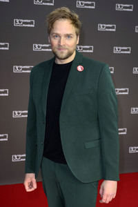 Festivaleröffnung und Filmpremiere 'Wir sind dann wohl die Angehörigen', Filmfest Hamburg 2022