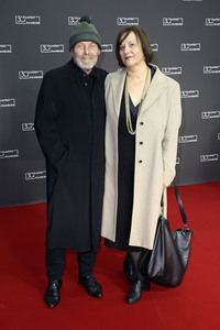 Festivaleröffnung und Filmpremiere 'Wir sind dann wohl die Angehörigen', Filmfest Hamburg 2022