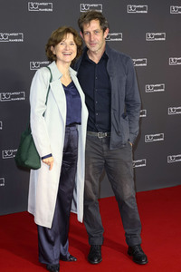 Festivaleröffnung und Filmpremiere 'Wir sind dann wohl die Angehörigen', Filmfest Hamburg 2022