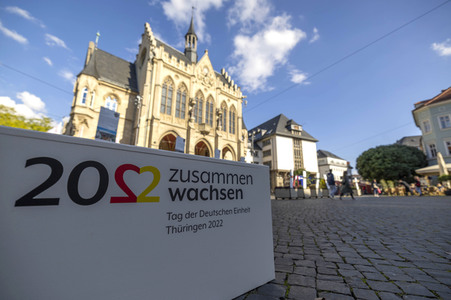Aufbau für den Tag der Deutschen Einheit 2022 in Erfurt