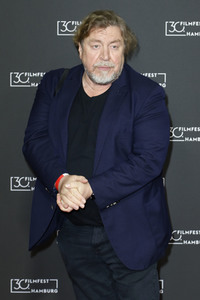 Filmpremiere 'Nachtschicht – Die Ruhe vor dem Sturm', Filmfest Hamburg 2022
