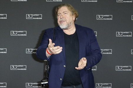 Filmpremiere 'Nachtschicht – Die Ruhe vor dem Sturm', Filmfest Hamburg 2022
