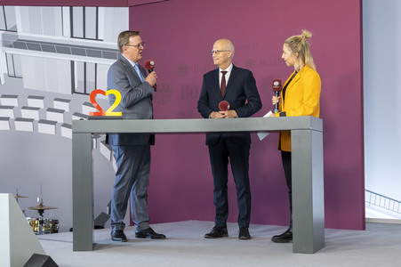 Symbolische Übergabe der Bundesratspräsidentschaft in Erfurt