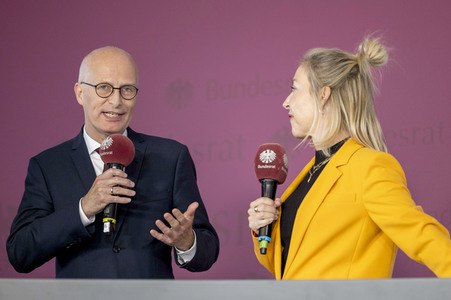 Symbolische Übergabe der Bundesratspräsidentschaft in Erfurt