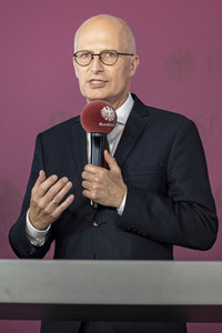 Symbolische Übergabe der Bundesratspräsidentschaft in Erfurt