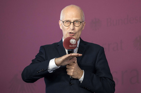 Symbolische Übergabe der Bundesratspräsidentschaft in Erfurt