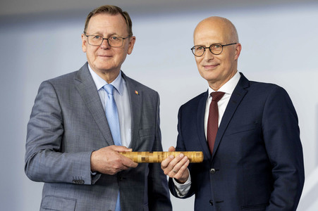 Symbolische Übergabe der Bundesratspräsidentschaft in Erfurt