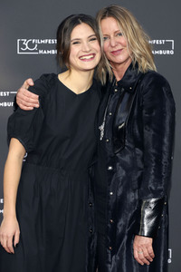 Filmpremiere 'In einem Land, das es nicht mehr gibt', Filmfest Hamburg 2022