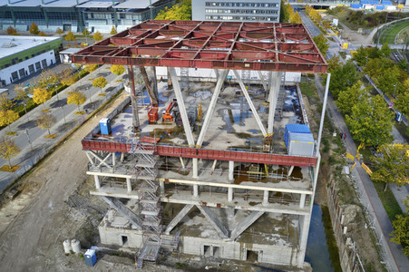 Umbau vom Niederländischen Pavillon in Hannover