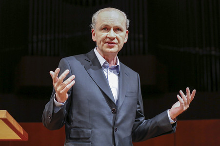 Lit.Cologne 2022 Spezial mit Ferdinand von Schirach in Köln