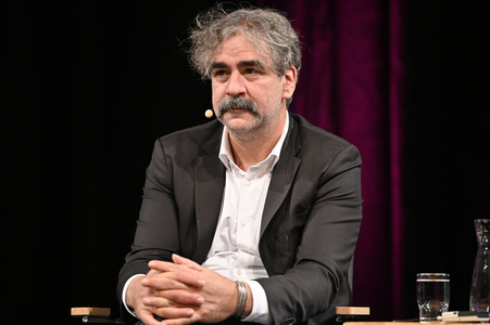 Lit.Cologne 2022 Spezial mit Michel Friedmann, Deniz Yücel und Nina Kunzendorf in Köln