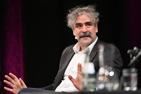 Lit.Cologne 2022 Spezial mit Michel Friedmann, Deniz Yücel und Nina Kunzendorf in Köln