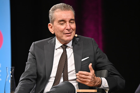 Lit.Cologne 2022 Spezial mit Michel Friedmann, Deniz Yücel und Nina Kunzendorf in Köln