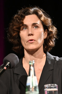 Lit.Cologne 2022 Spezial mit Michel Friedmann, Deniz Yücel und Nina Kunzendorf in Köln