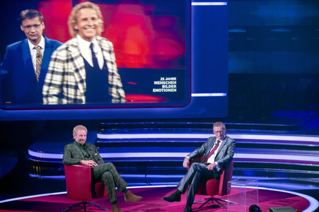 RTL-Live-Show '2021! Menschen, Bilder, Emotionen' in Hürth