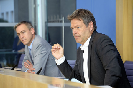 Bundespressekonferenz Vorstellung der Herbstprojektion in Berlin