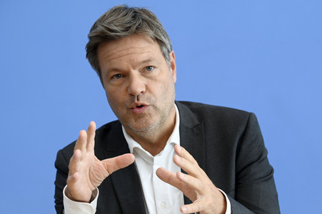 Bundespressekonferenz Vorstellung der Herbstprojektion in Berlin