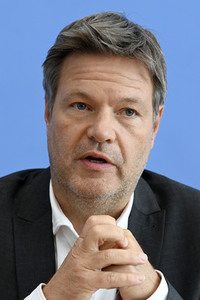 Bundespressekonferenz Vorstellung der Herbstprojektion in Berlin