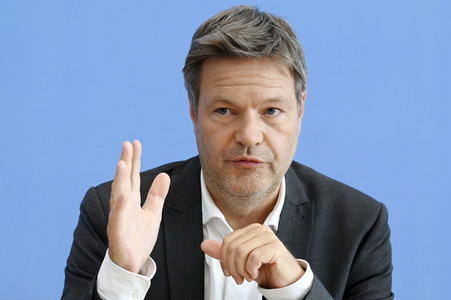 Bundespressekonferenz Vorstellung der Herbstprojektion in Berlin