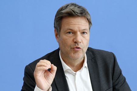 Bundespressekonferenz Vorstellung der Herbstprojektion in Berlin