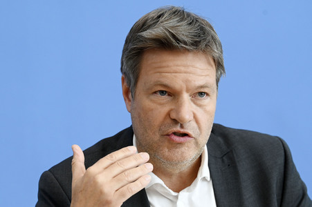 Bundespressekonferenz Vorstellung der Herbstprojektion in Berlin