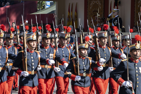 Militärparade zum spanischen Nationalfeiertag in Madrid