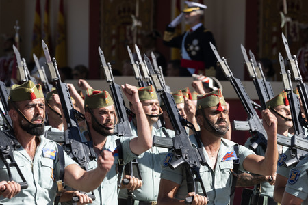 Militärparade zum spanischen Nationalfeiertag in Madrid