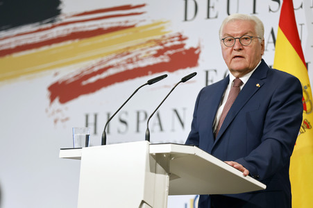 Bundespräsident Steinmeier und König Felipe VI. beim Deutsch-Spanischen Forum in Berlin