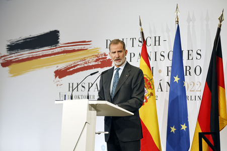 Bundespräsident Steinmeier und König Felipe VI. beim Deutsch-Spanischen Forum in Berlin
