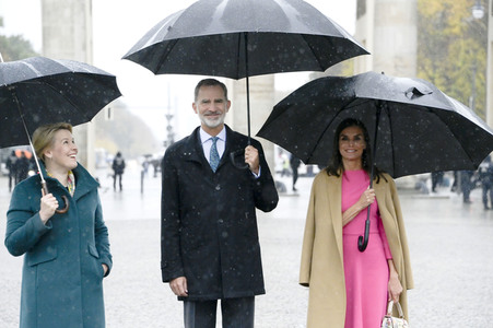 König Felipe VI. und Königin Letizia von Spanien am Brandenburger Tor in Berlin