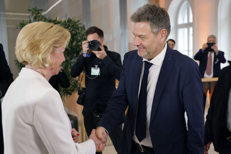 Robert Habeck beim Deutsch-Spanischen Forum in Berlin