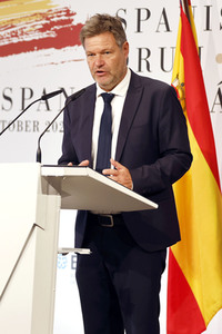 Robert Habeck beim Deutsch-Spanischen Forum in Berlin
