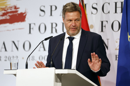 Robert Habeck beim Deutsch-Spanischen Forum in Berlin