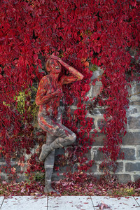 NATURE ART: Red Color Wall Bodypainting