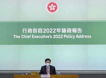 Pressekonferenz mit John Lee Ka-chiu in Hongkong